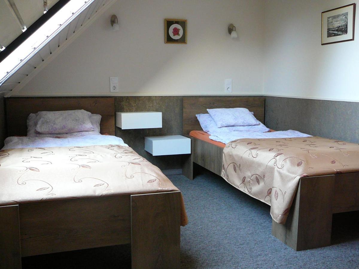 Dunakanyar Apartment Tahitotfalu Ngoại thất bức ảnh