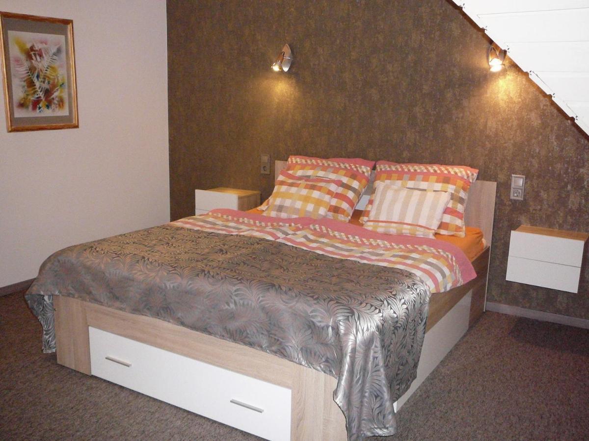 Dunakanyar Apartment Tahitotfalu Ngoại thất bức ảnh