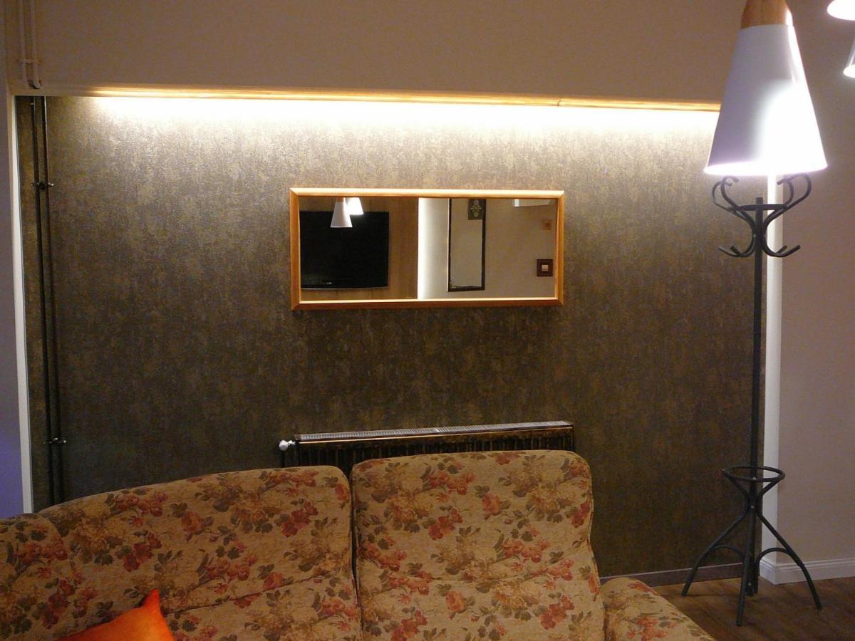 Dunakanyar Apartment Tahitotfalu Ngoại thất bức ảnh